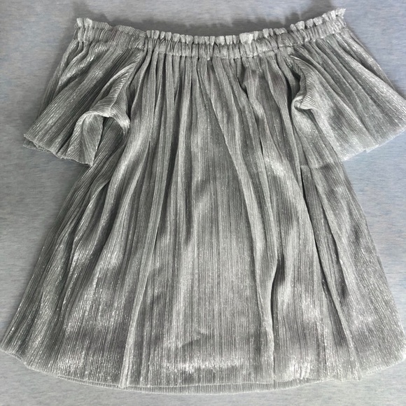 Express Silver Off-the-Shoulder Top - Picture 2 of 4